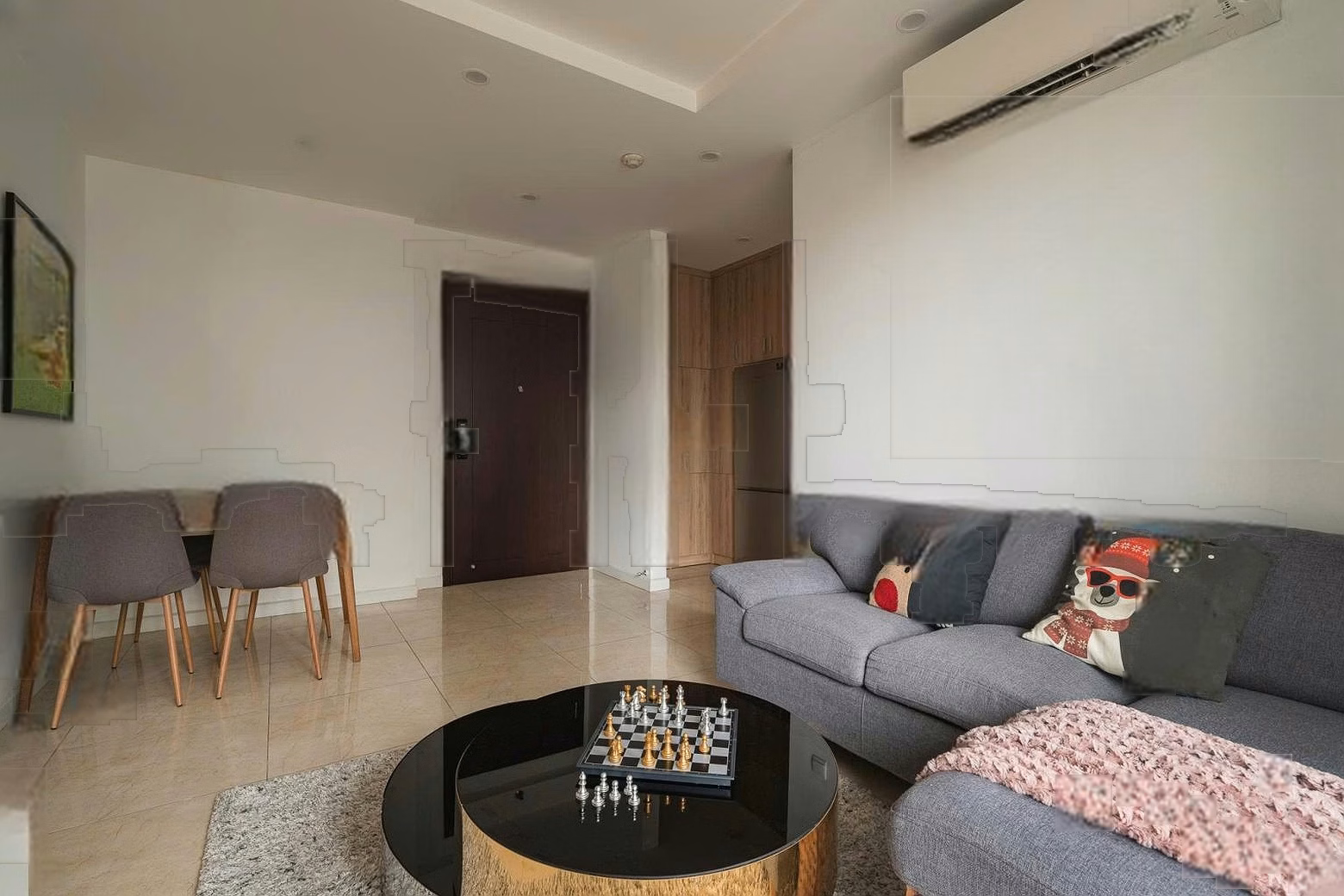 Hot. Apartment for rent with 2 bedrooms, 2 bathrooms, 70m2, fully furnished at Vinhomes West Point apartment. Price 19 million. 0917 748 ***