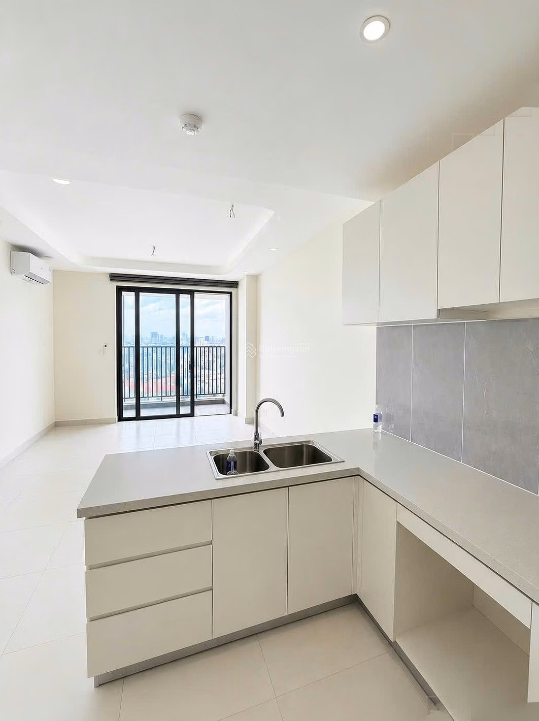 CC Aurora Residences for rent, 8 million, 50m2, nice view and good price currently