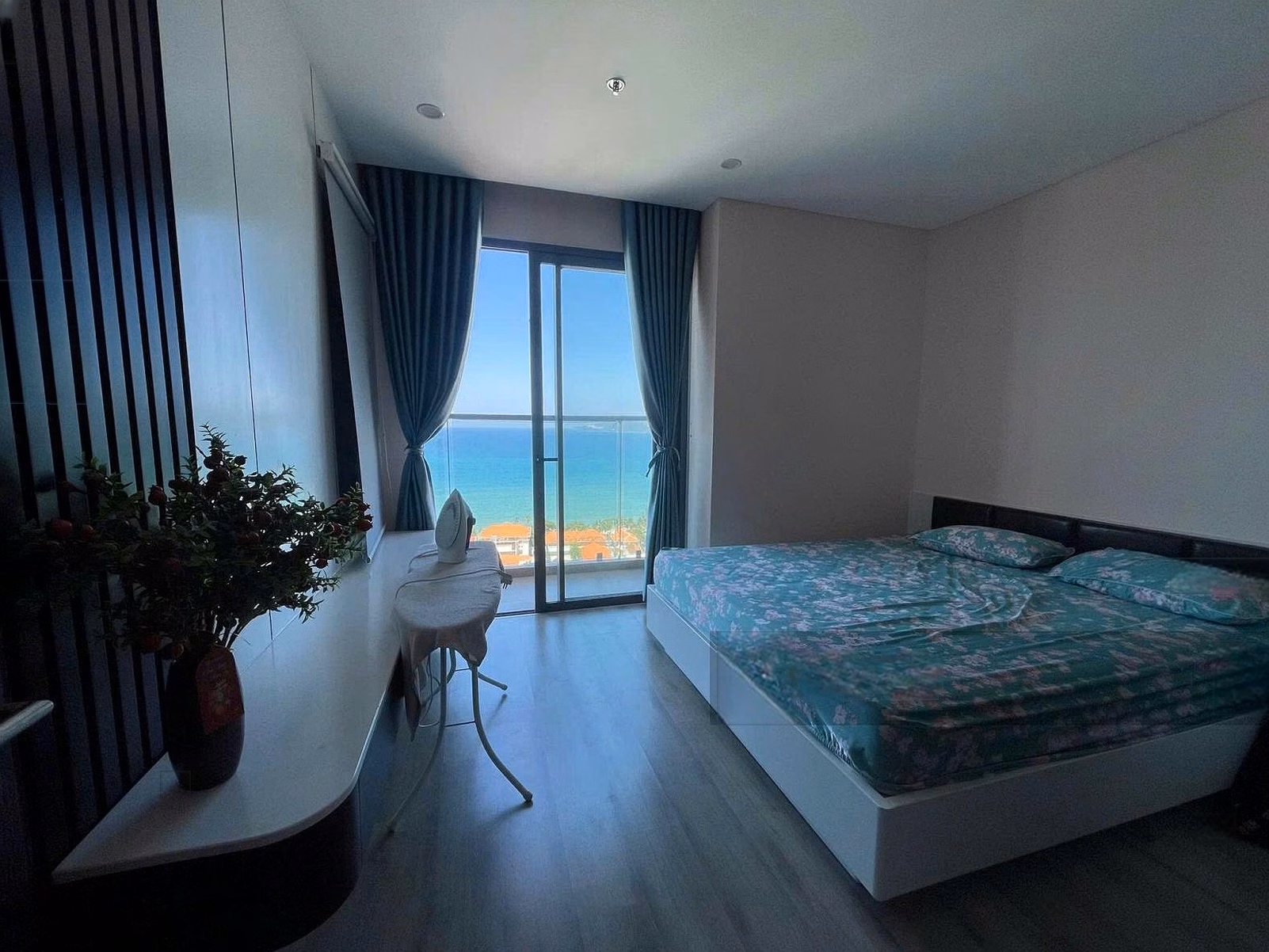Marina Suite for rent with Nha Trang sea view, fully furnished, ready to move in immediately