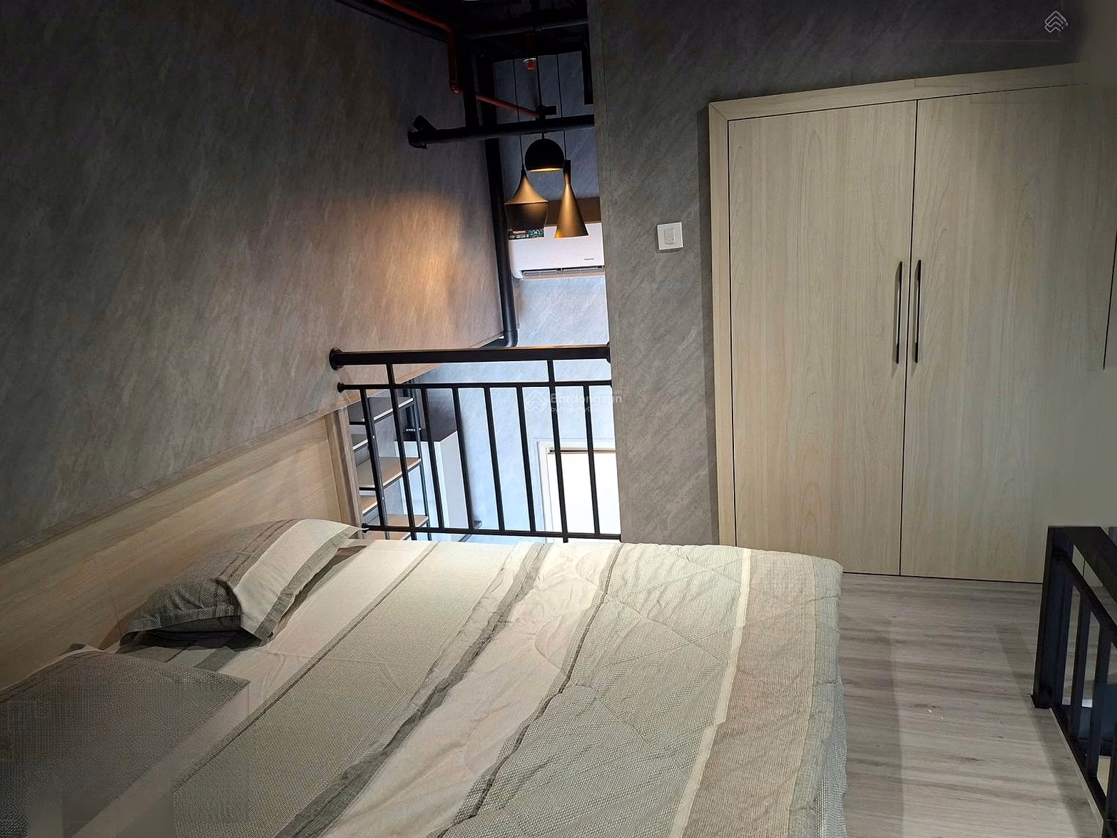 Super rare duplex studio apartment at Sun Ponte Residence only 1x million / month (Landlord discounts)