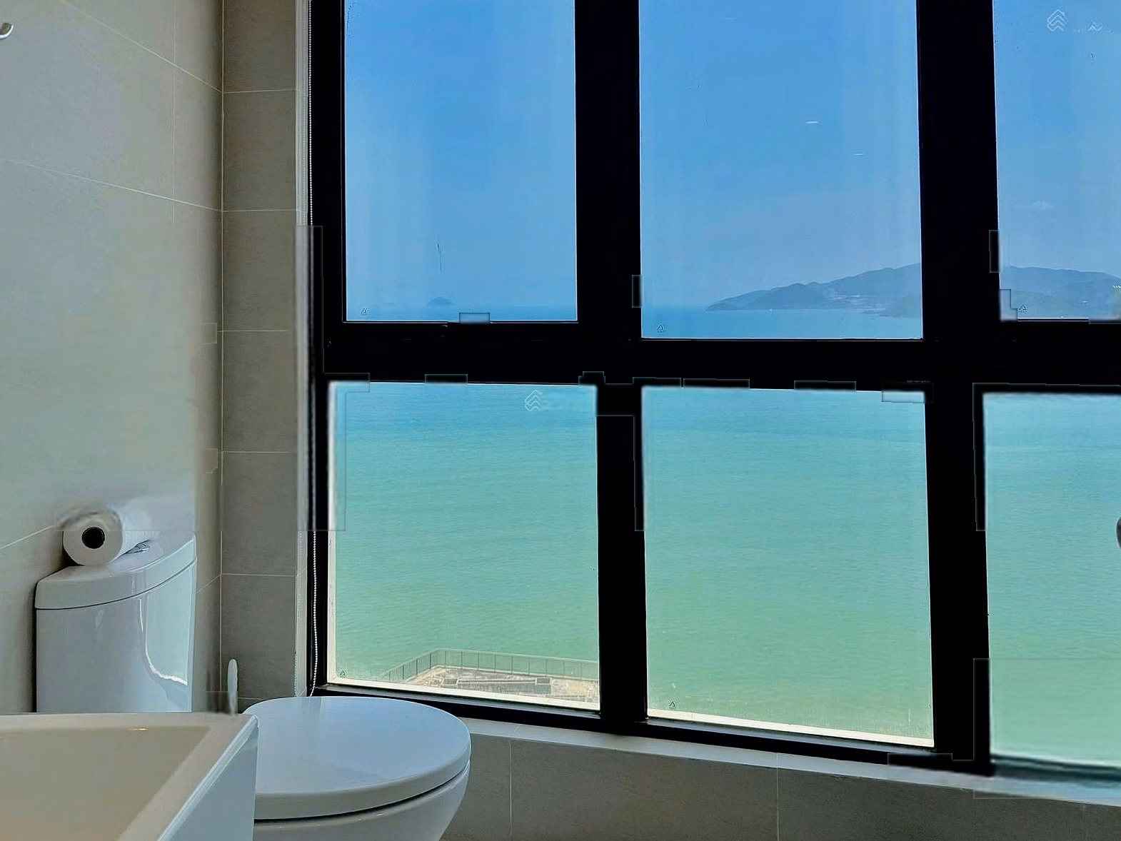 Sea view apartment, 70.5 m2, 2 bedrooms, 2 bathrooms, beautiful furniture, pink book available, price 12 billion*** Son