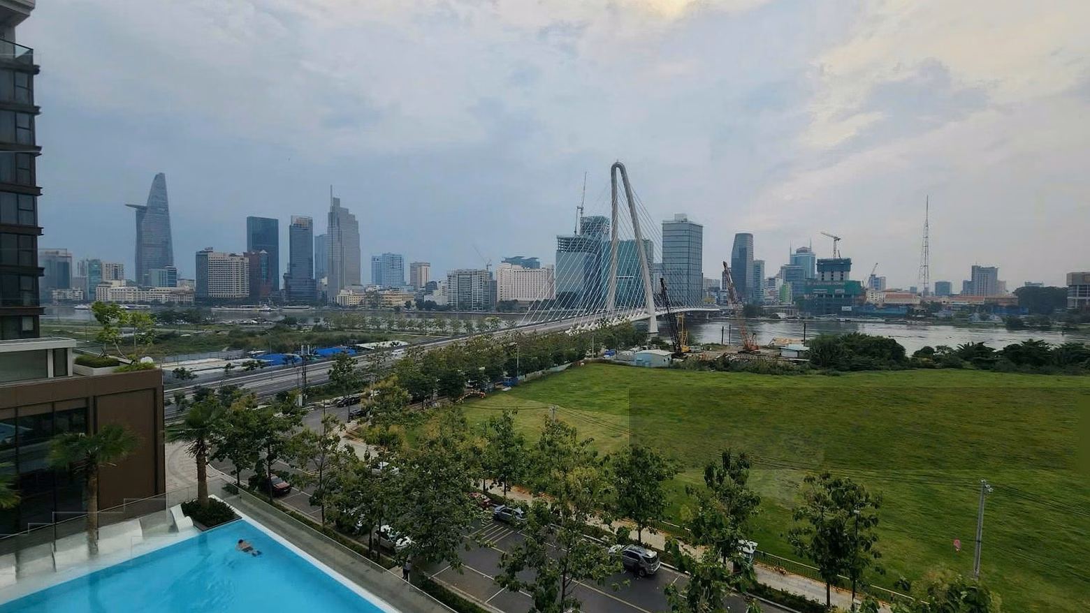 Hot news, urgent sale of 4 bedroom apartment at The Galleria, market competitive price for this apartment is 60 billion