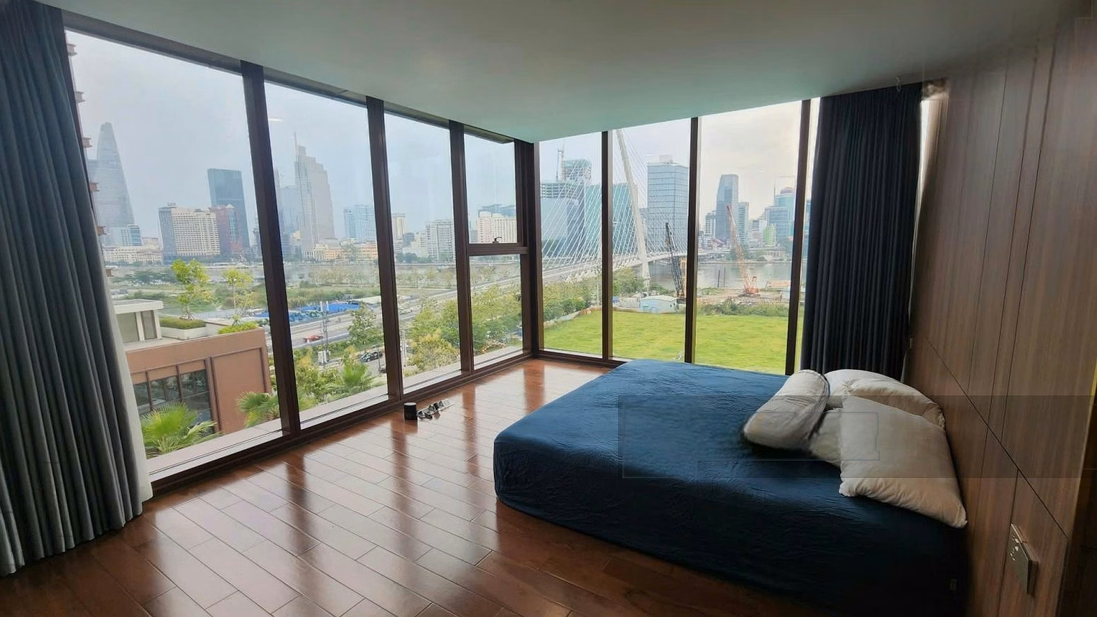Hot news, urgent sale of 4 bedroom apartment at The Galleria, market competitive price for this apartment is 60 billion