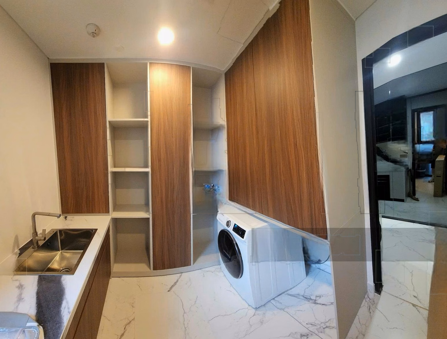 Hot news, urgent sale of 4 bedroom apartment at The Galleria, market competitive price for this apartment is 60 billion