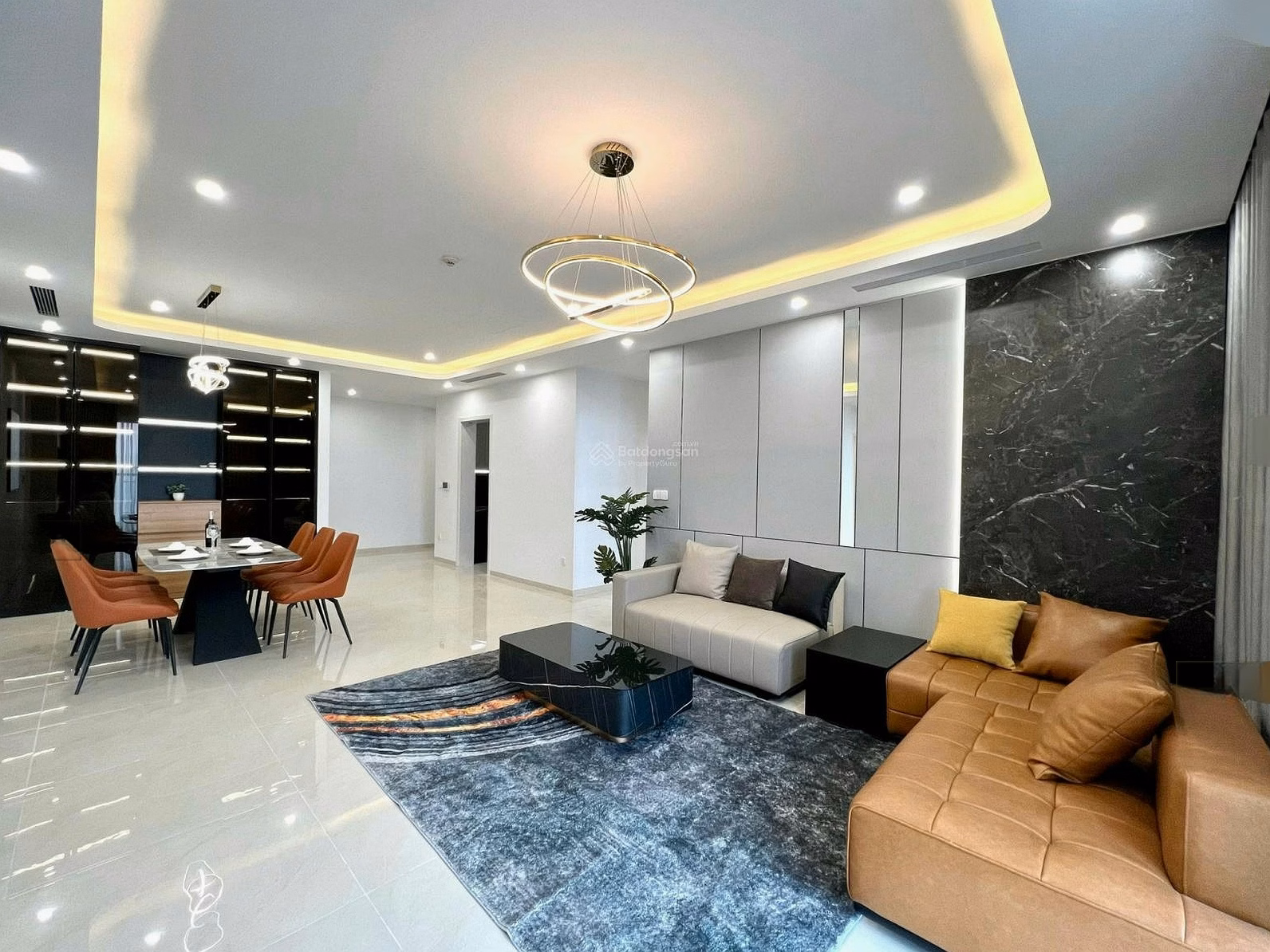 Hot: Discovery apartment for rent - 200m2, 4 bedrooms, 3 bathrooms, full new, price 35 million***