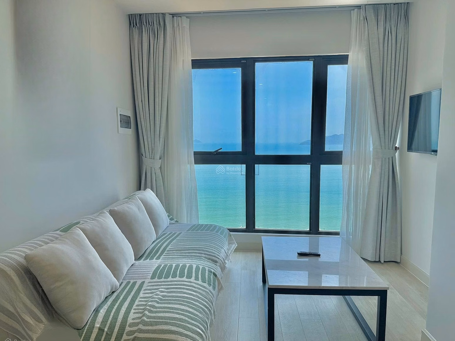 2 bedroom apartment for sale, 12 billion VND, 71m2 in Gold Coast Nha Trang, super bargain price, reputable