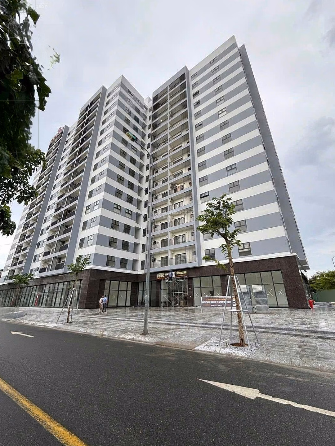 CCU Phuoc Long apartment for rent, new furniture, high floor, including 2 bedrooms, 2 bathrooms, rental price 10 million/month