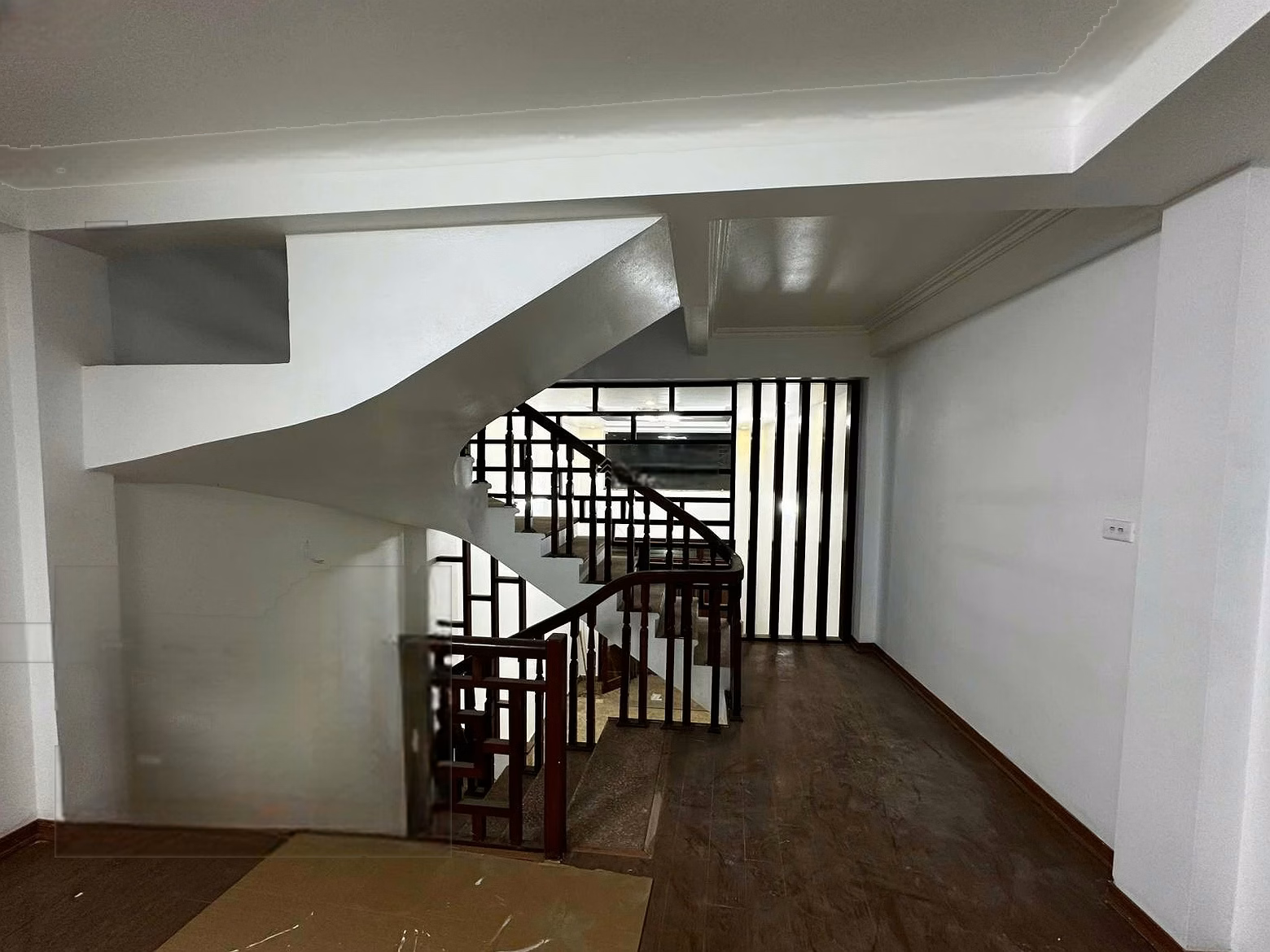 The owner sent a private house for rent at house number 1, lane 63, Phu Do street, one step to the street, very beautiful house
