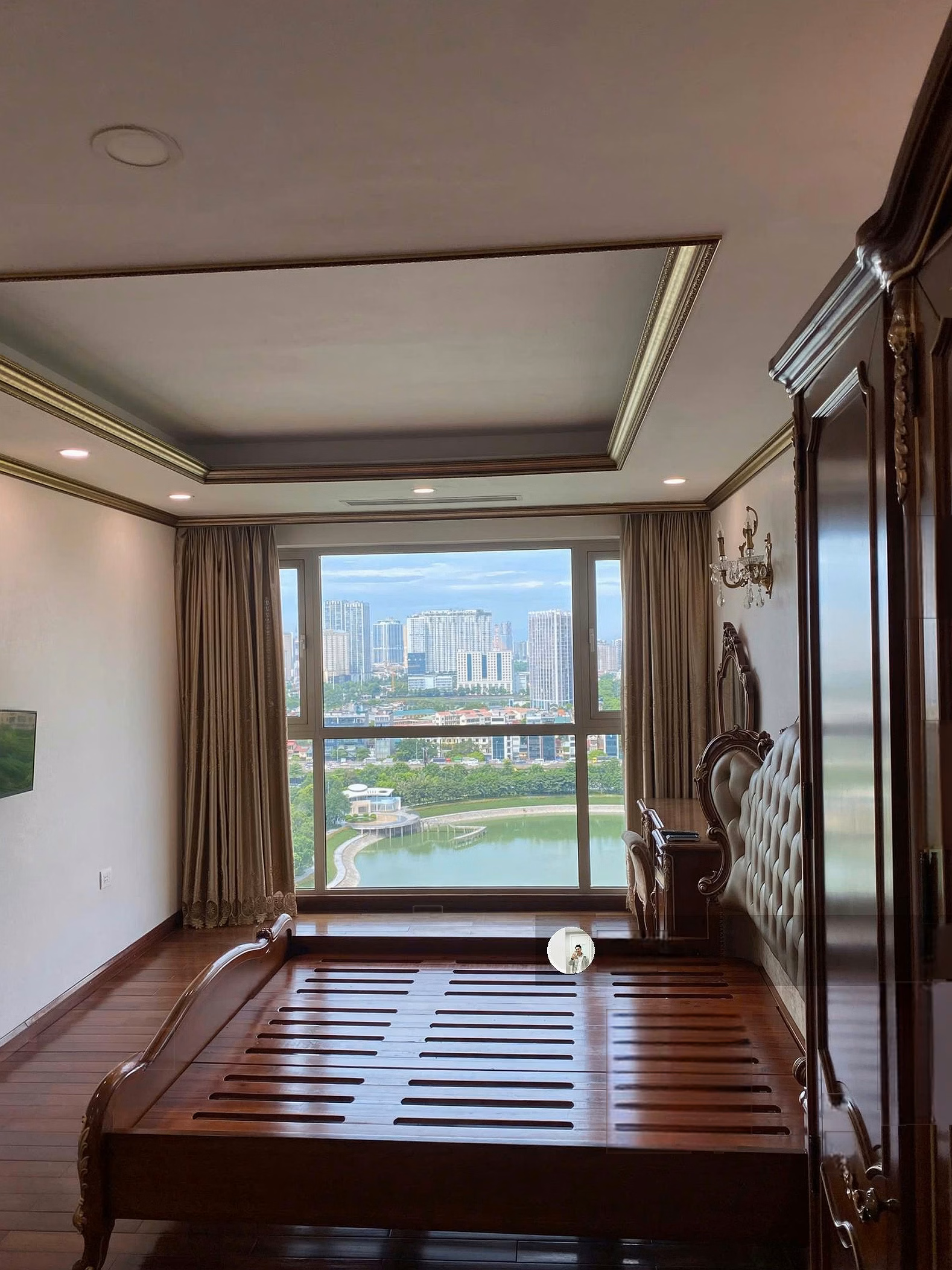 Apartment for rent with 3 bedrooms, 2 bathrooms, 172m2, fully furnished at Mandarin Garden, cool direction, Cau Giay, Hanoi