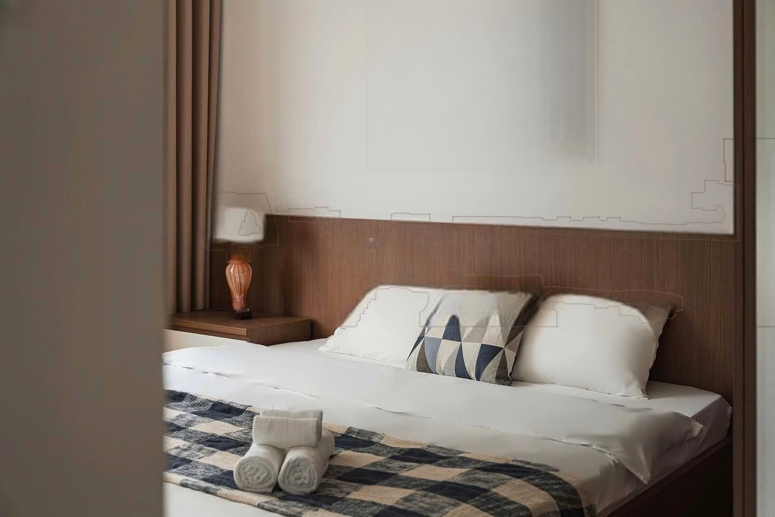 Beautiful fully furnished 2-bedroom apartment in Hoang Thanh Pearl apartment building