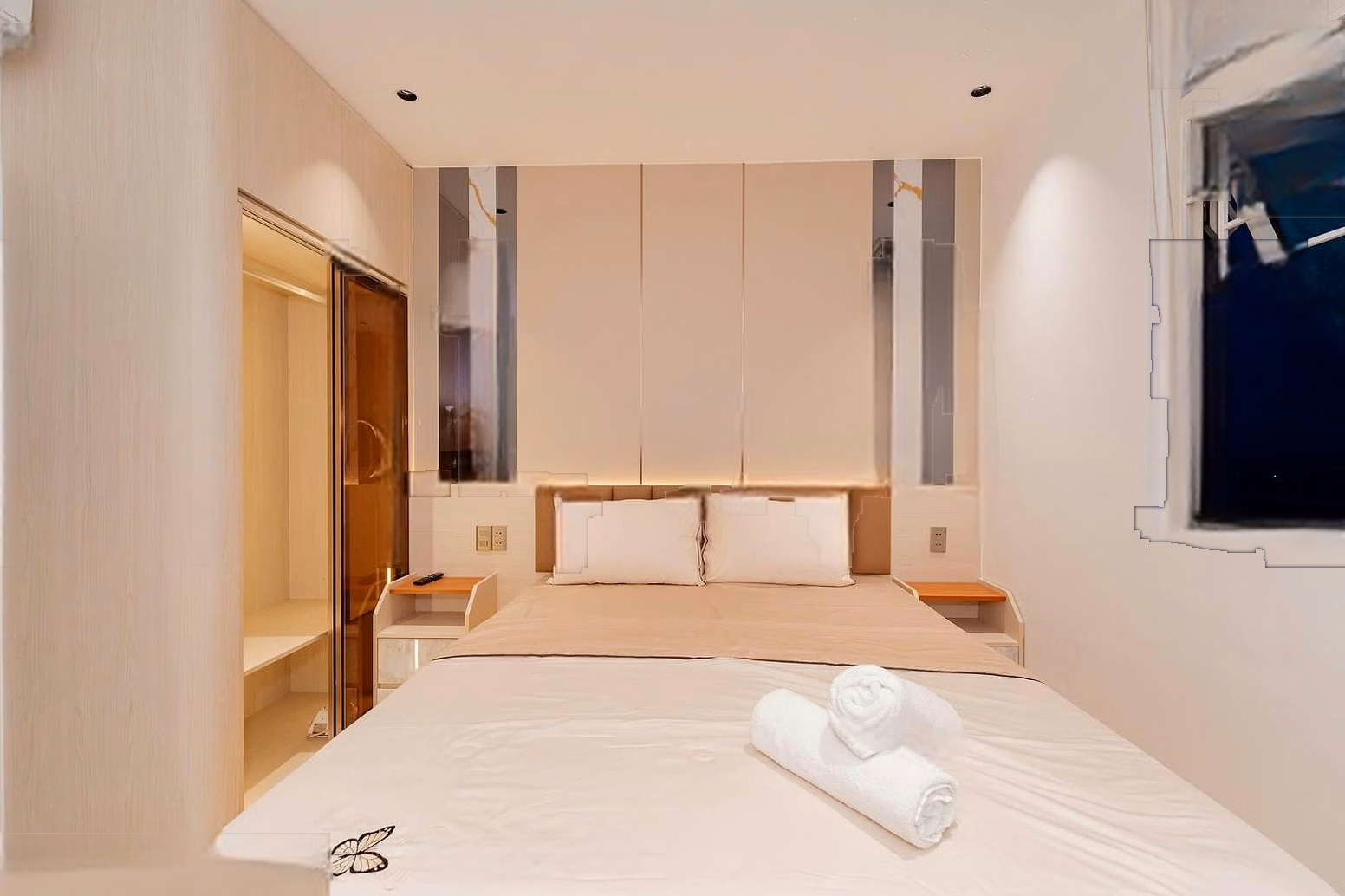 Rare corner unit with Panorama sea and river view in Muong Thanh Khanh Hoa