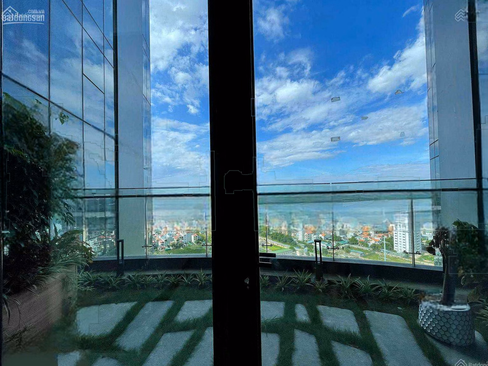 List of deeply discounted apartments - Sunshine City Ciputra August 2026 (2 bedrooms + 3 bedrooms + duplex) updated