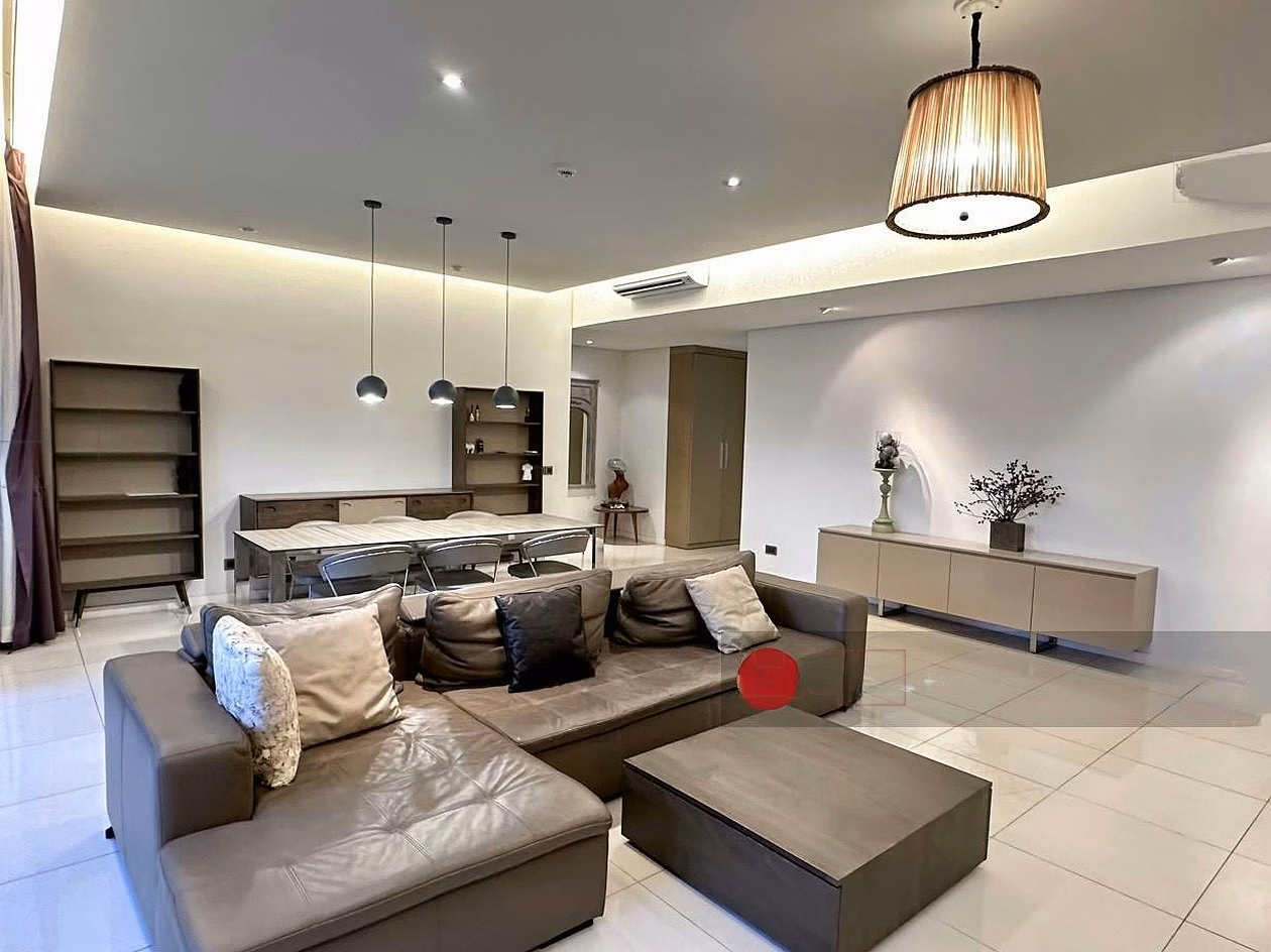 The Estella rental shopping cart July 2026 - Beautiful apartment, good price, quick house viewing support