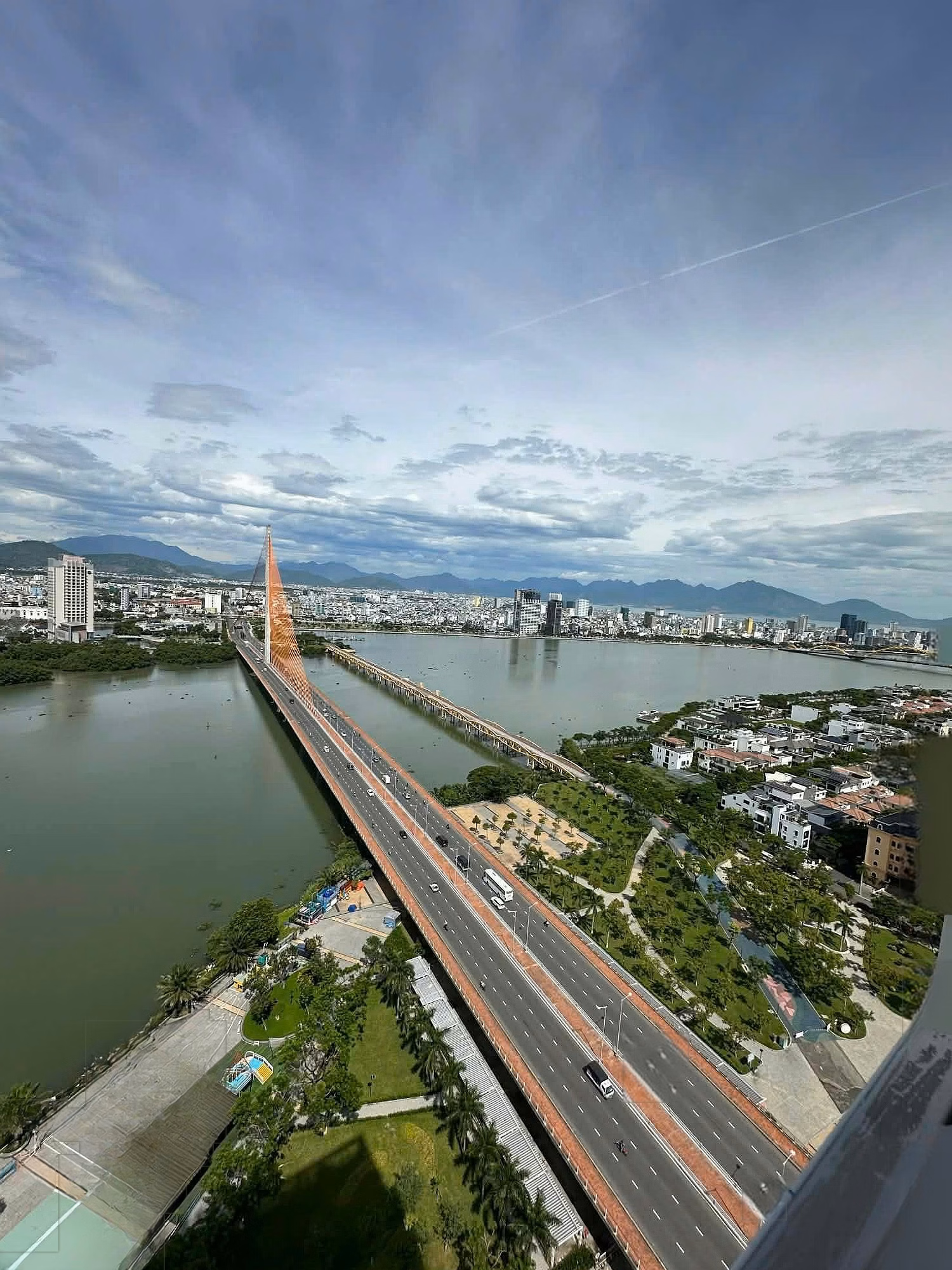 Panoma 2 luxury apartment for rent with Han River View to watch fireworks