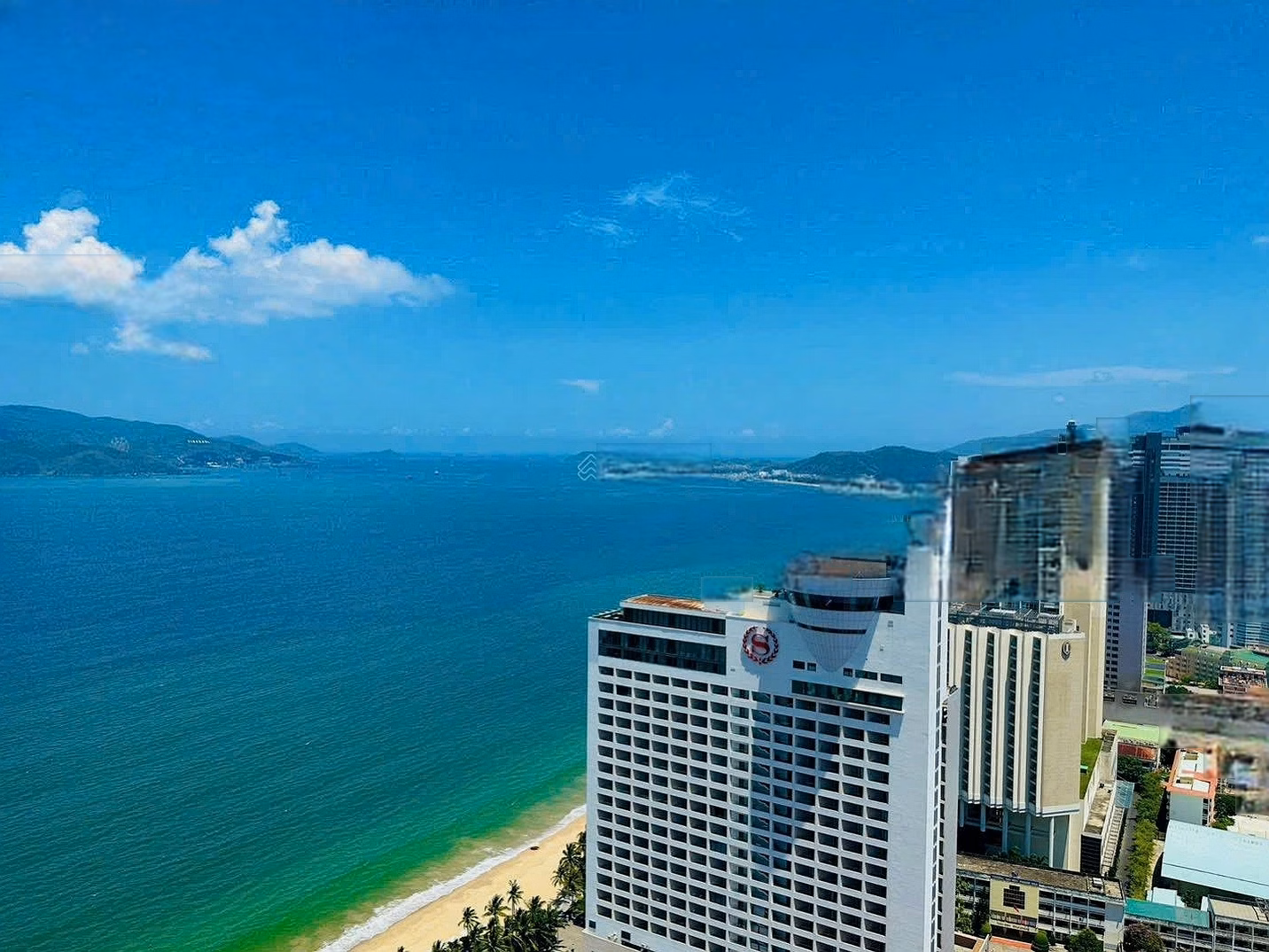 2-bedroom corner apartment in Gold Coast Nha Trang apartment with sea view with Pink Book for Long-term Ownership Price 8.6 billion
