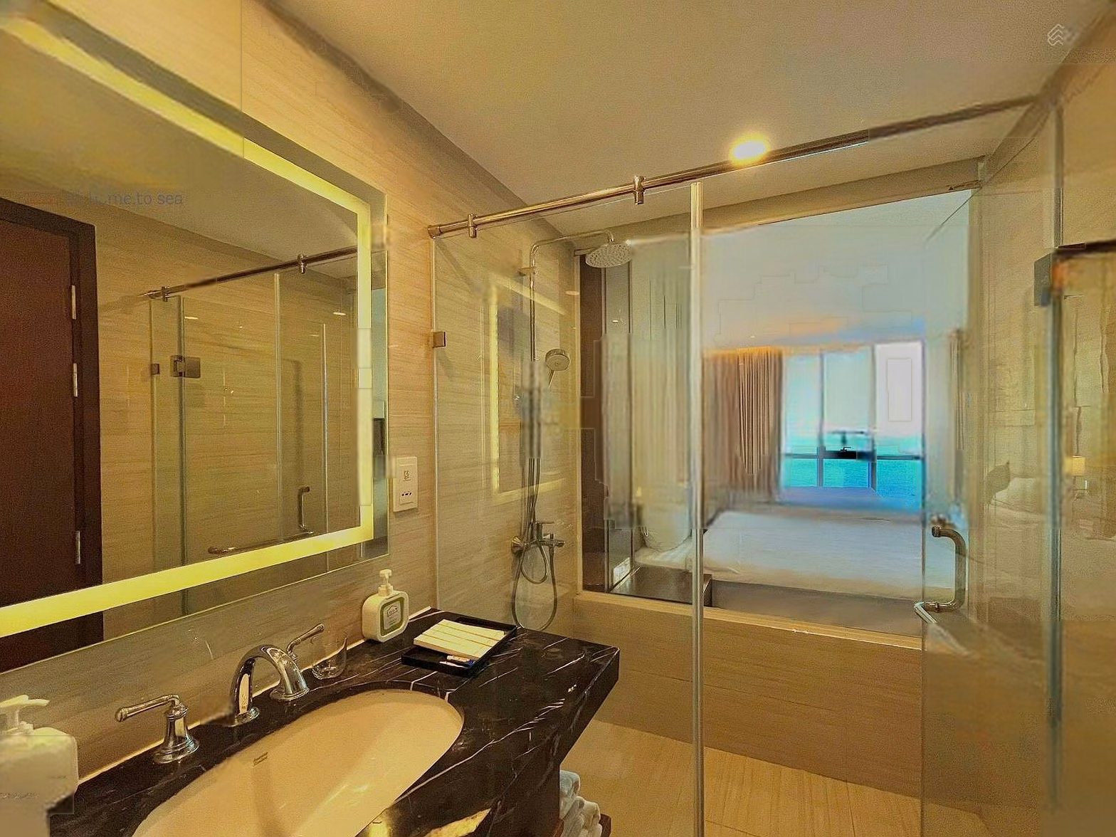 HOT! Studio Panorama Sea View - 2 Double Beds - Only 17 Million/Month