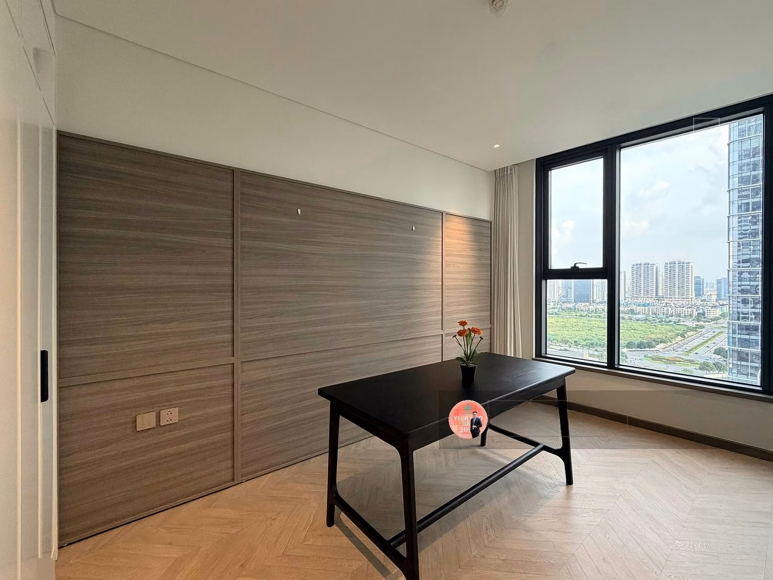 For rent 45 million/month, well worth the beauty queen apartment N01T6 Han Jardin - apartment 2 facing Southeast, view 24/7