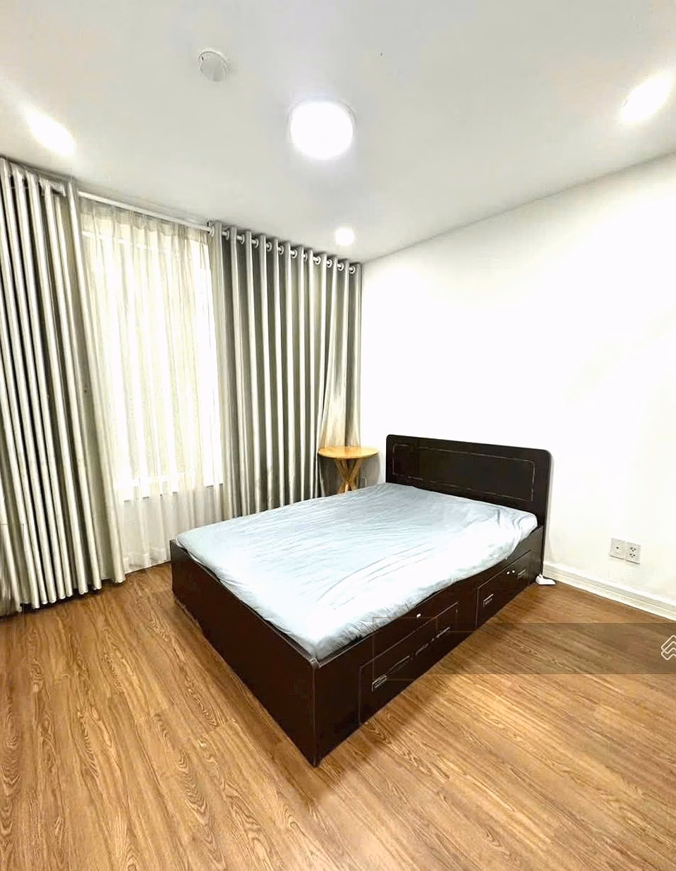 Apartment for rent in New Saigon - Hoang Anh Gia Lai 3, 25 million/month, 300m2, 5 bedrooms, 4 bathrooms, good price, nice view