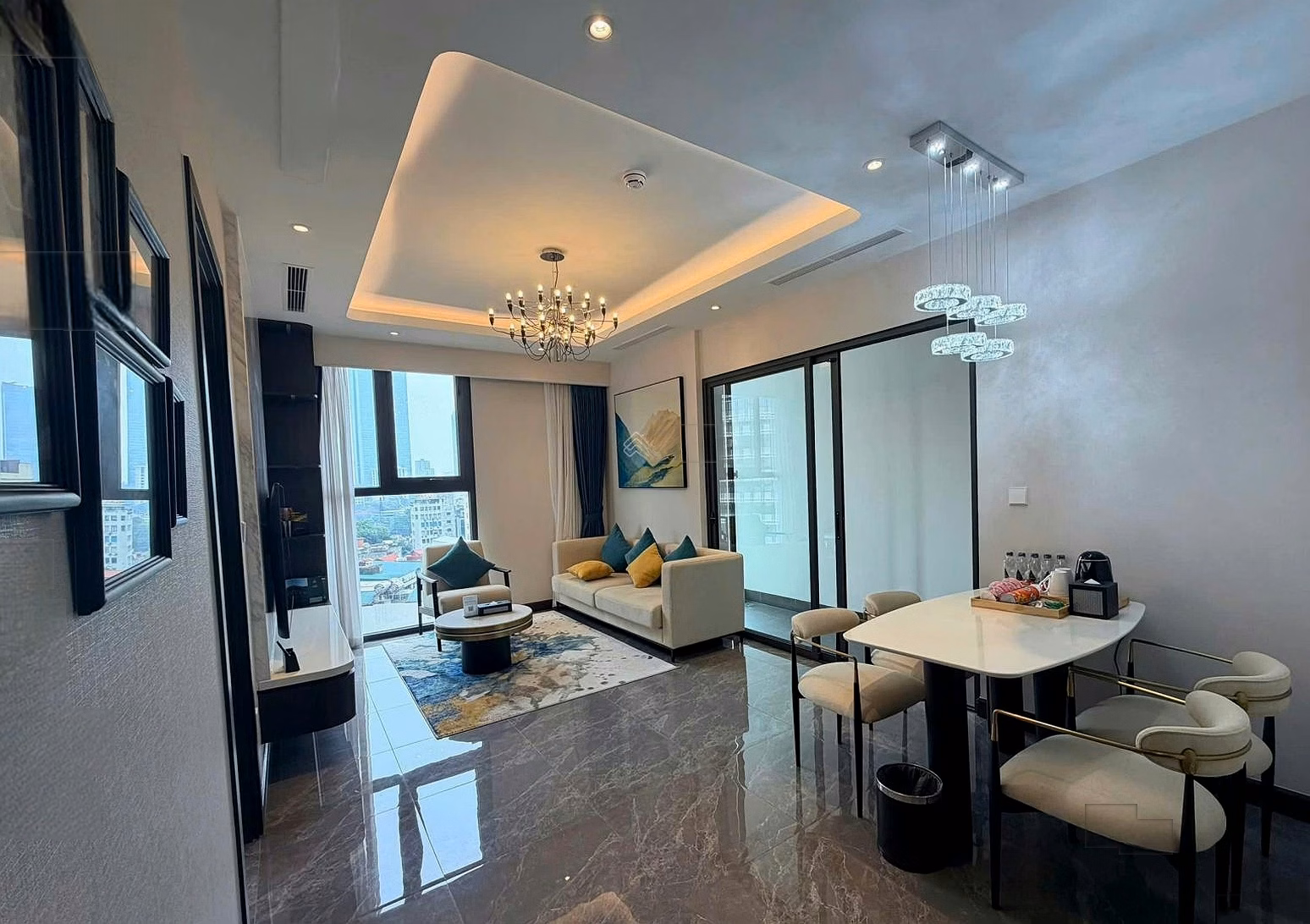 Slightly 8 billion to immediately own an apartment in Ba Dinh core, as classy as a 5-star hotel