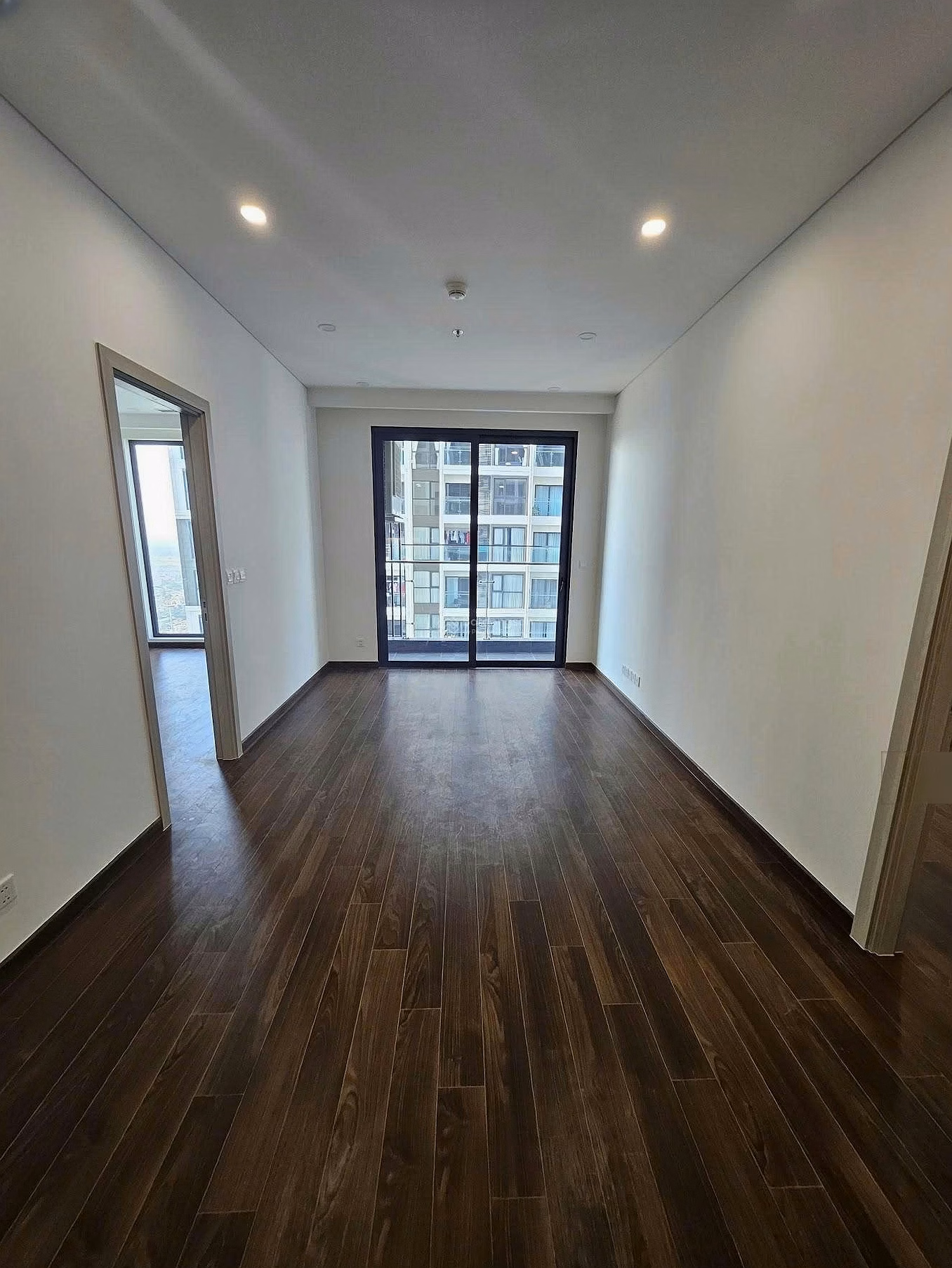 Apartment for sale in Building D 3118A 63m2
