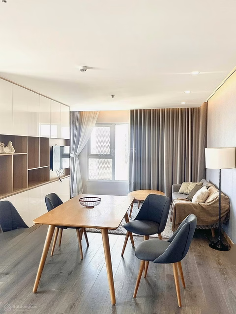 Fhome apartment 2 bedrooms, 104m2 available. Fully furnished, just bring suitcase to move in
