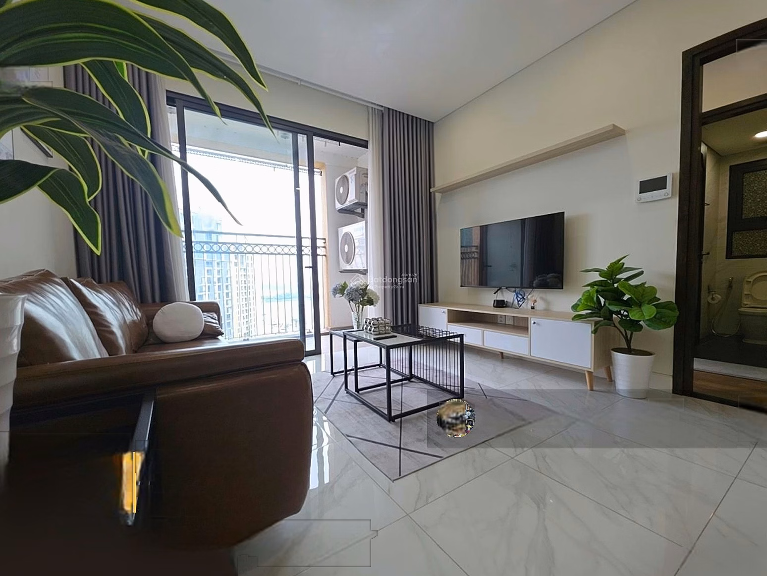 Studio apartment for rent at good price at D.El Dorado II, 38m2, Tay Ho, Hanoi. Handover of full furniture
