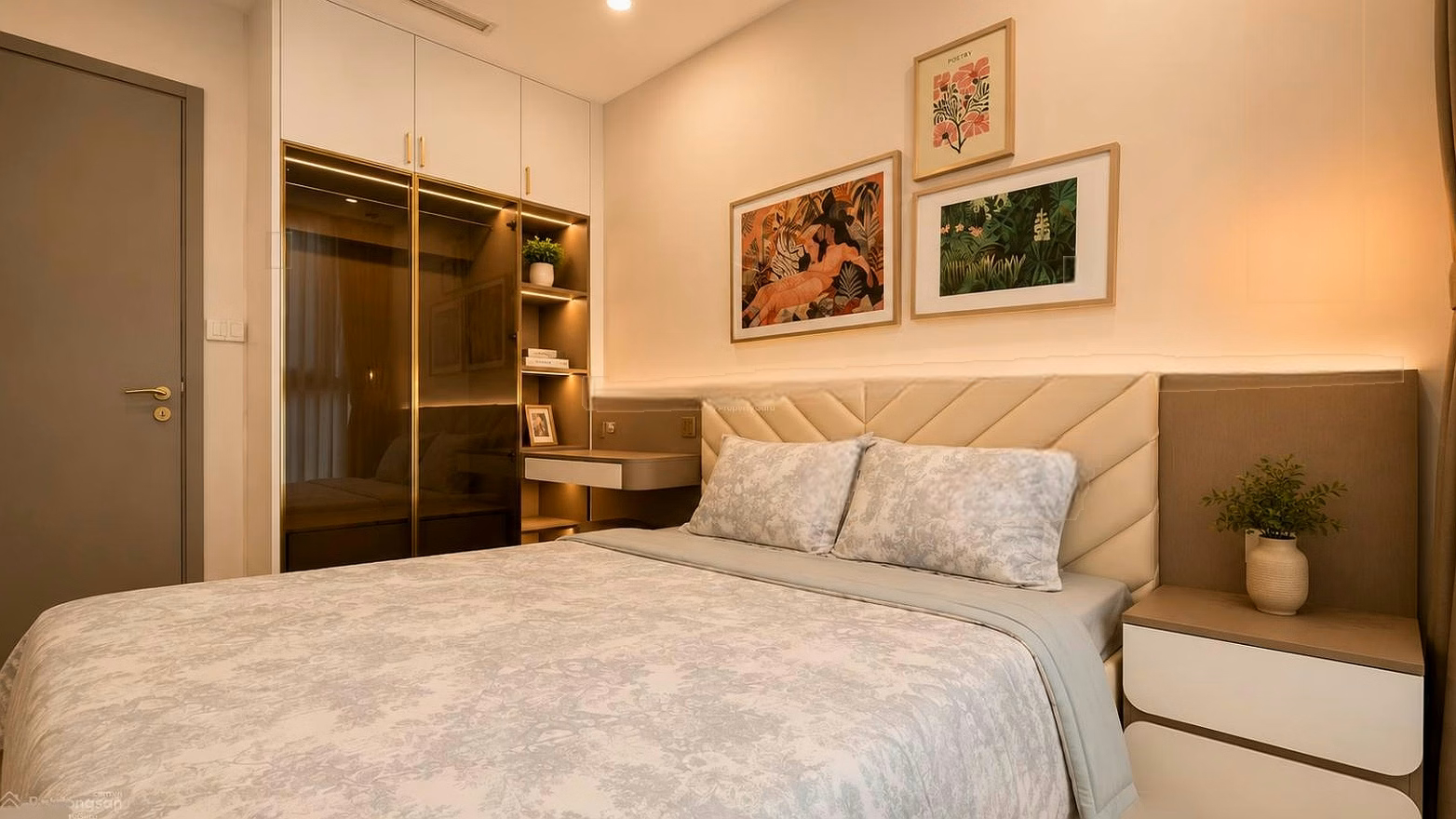 Specializing in cheap Vinhomes Central Park apartments for rent: 1 bedroom = 16 million, 2 bedrooms = 21 million, 3 bedrooms = 30 million, 4 bedrooms = 48 million