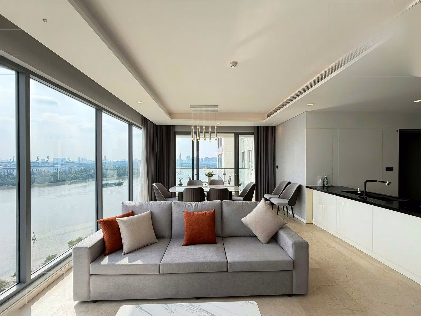 Latest shopping cart Diamond Island for rent in August 2026, many new apartments, beautiful furniture, good prices