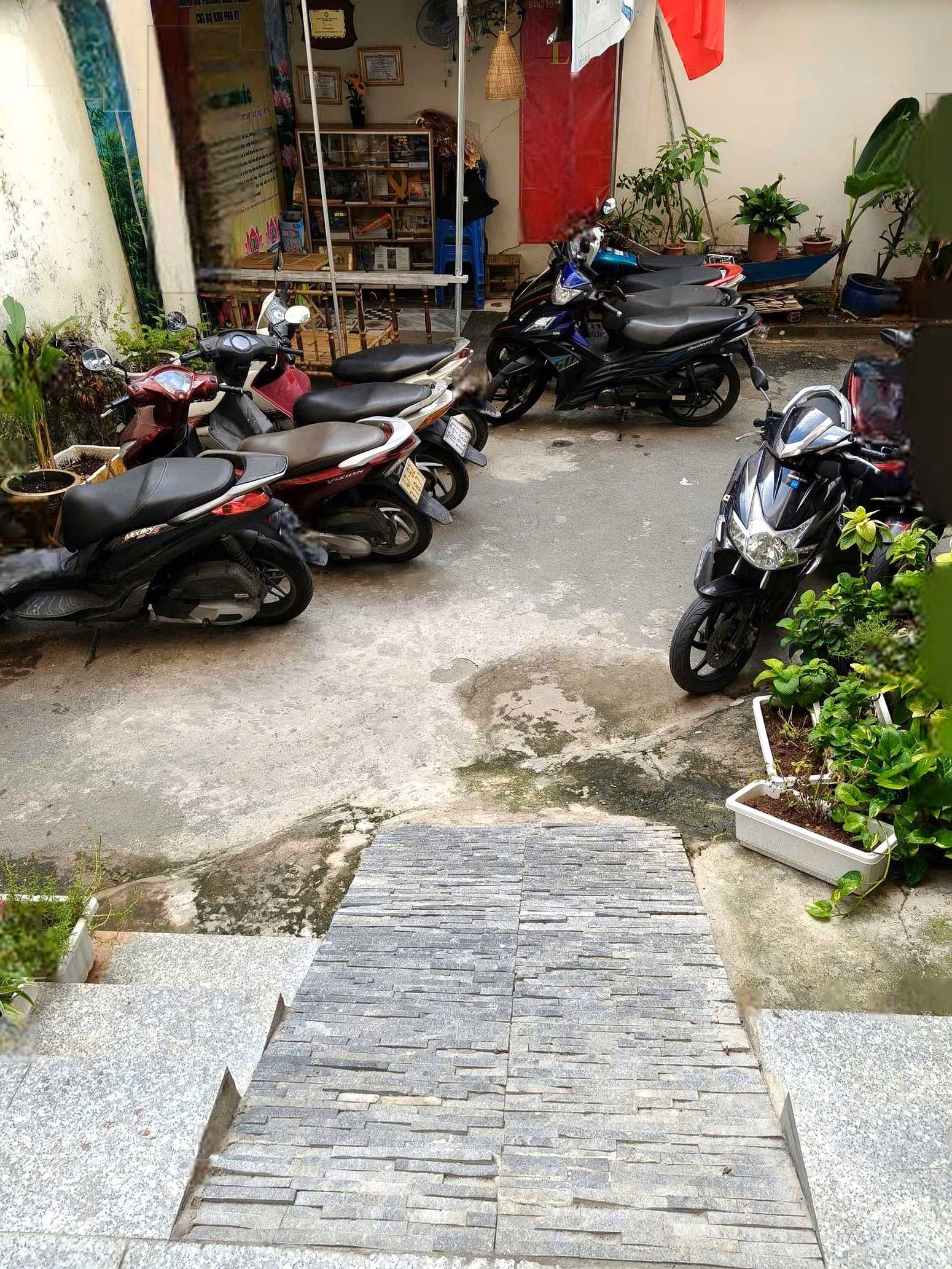 3 bedrooms, 110m2, ground floor corner apartment in Binh Thanh - Owner needs to sell quickly