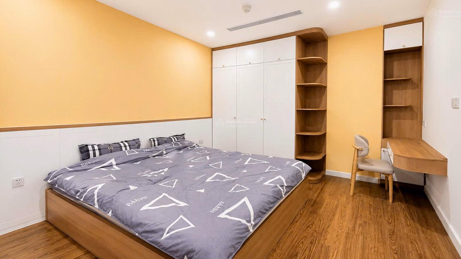 Sunshine City for rent 2 bedrooms 80m2 fully furnished - 0974 606 ***
