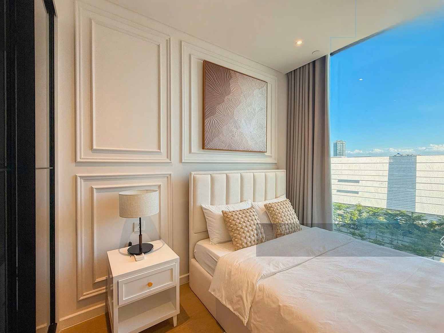 The Metropole: Latest shopping cart collection of 4-bedroom apartments with panoramic city view in August 2026