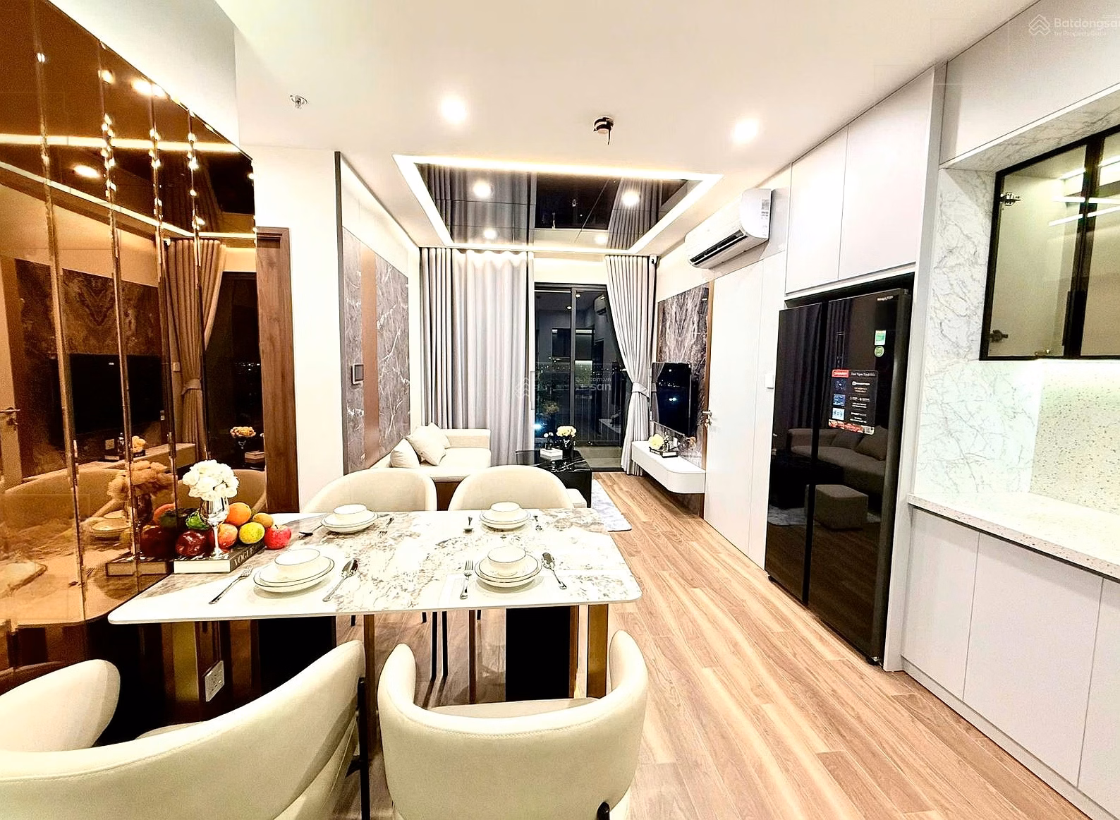 Luxury 2 bedroom, 2 fully furnished apartment for rent in Zurich building, 1 interior: Fully furnished, price: 17 million/month including fees