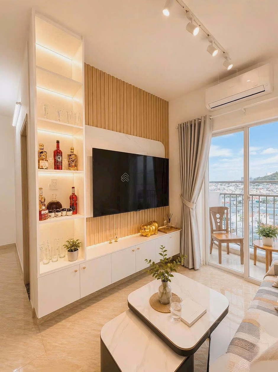 Quick sale of Hoang Quan apartment with sea view, 10th floor, B2, 2 bedrooms, fully furnished, good price