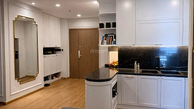 My house for rent is an apartment of 82m2, 2 bedrooms full price of 25 million in M1 Metropolis Lieu Giai building***