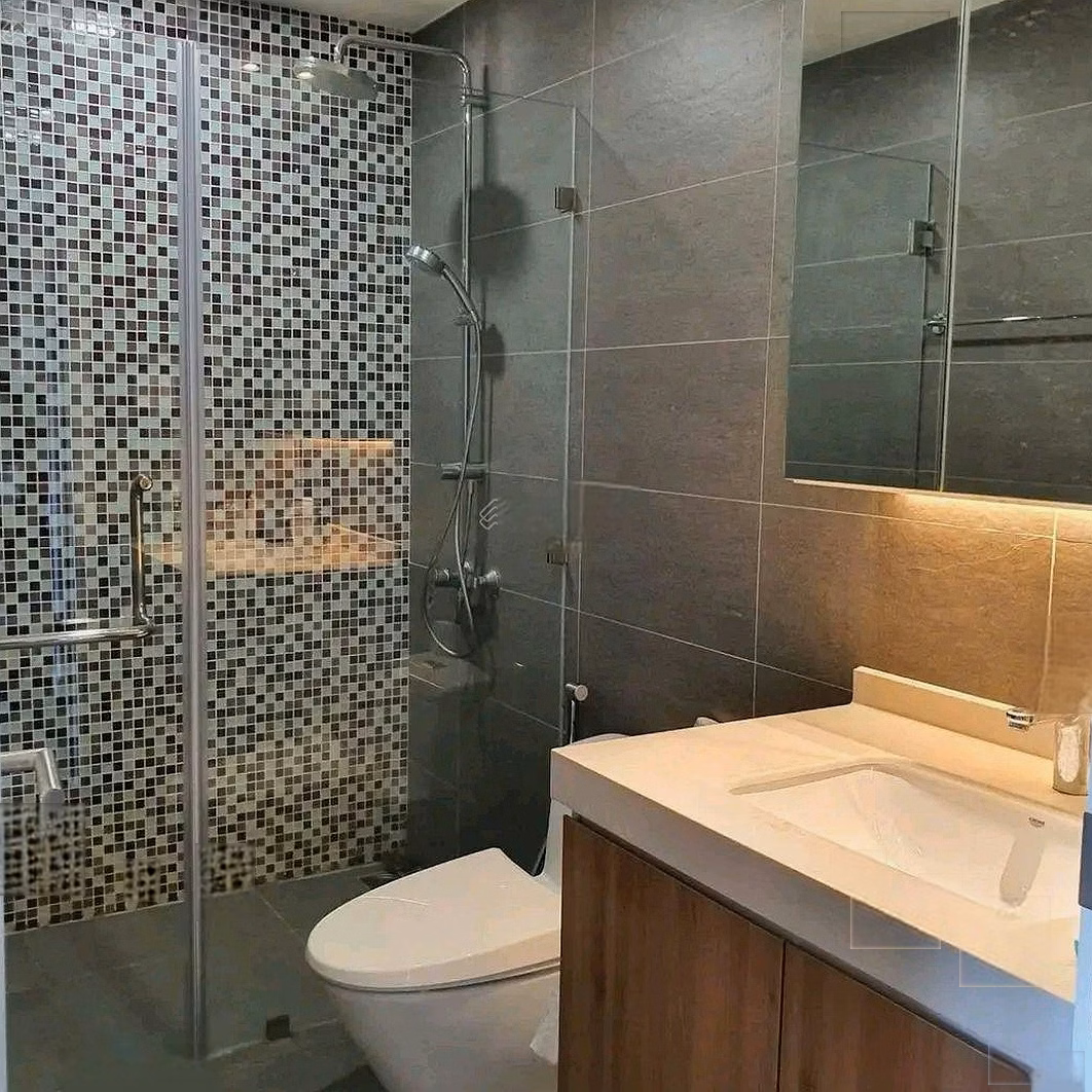 Need to sell quickly many 5* apartments at Republic Plaza, 1 bedroom-2.7 billion-2 bedroom-3.9 billion*** call/