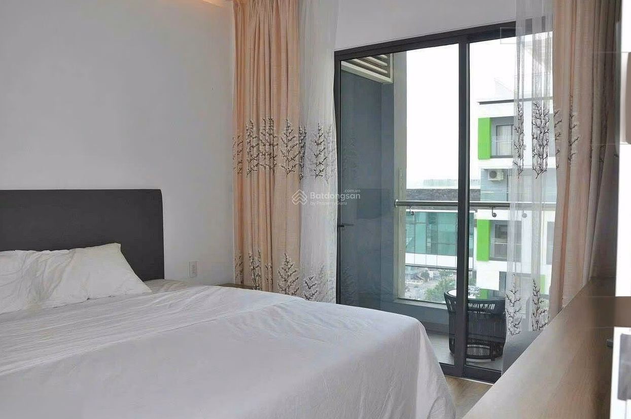 Need to sell quickly many 5* apartments at Republic Plaza, 1 bedroom-2.7 billion-2 bedroom-3.9 billion*** call/
