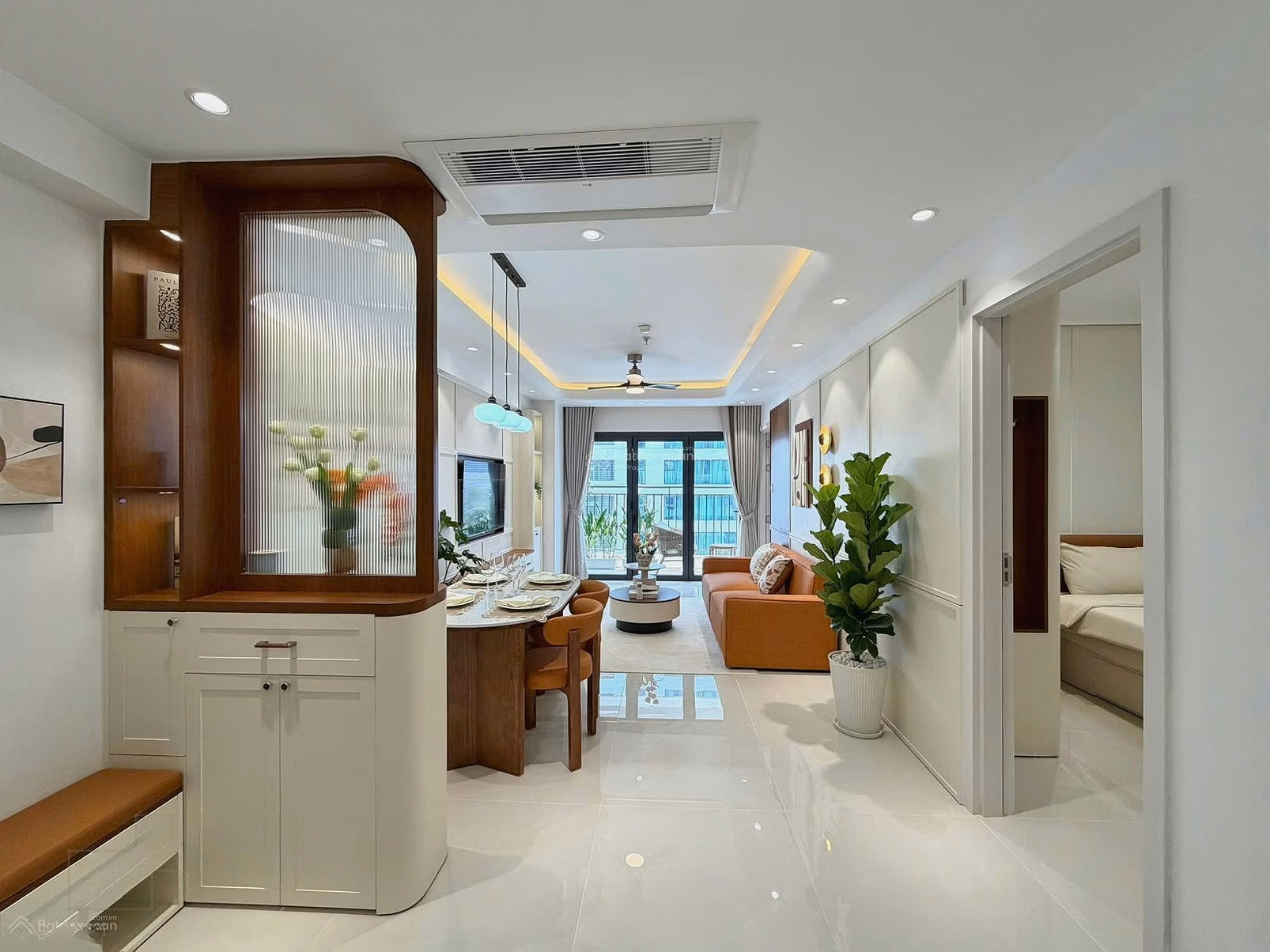Selling apartment 3514 2 bedrooms, city view, mountain view OC3 Muong Thanh Vien Trieu