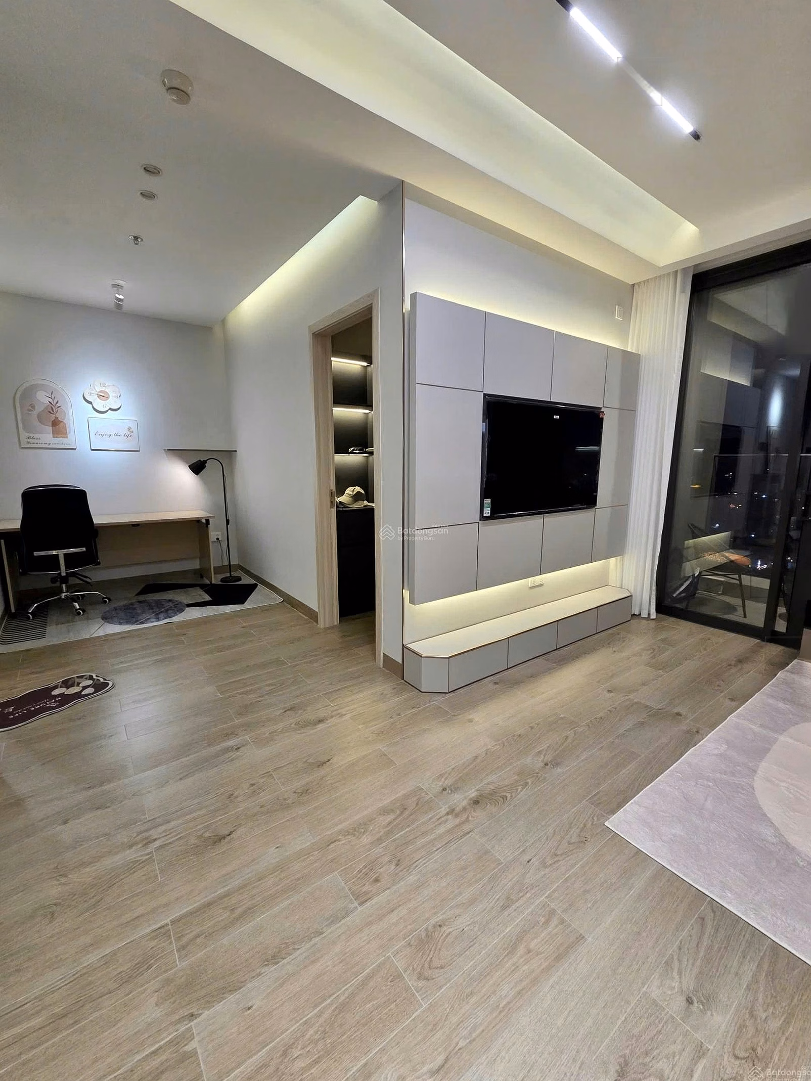PANOMA APARTMENT FOR RENT 1 1BR+ HIGH FLOOR SEA VIEW*** Duc Hieu