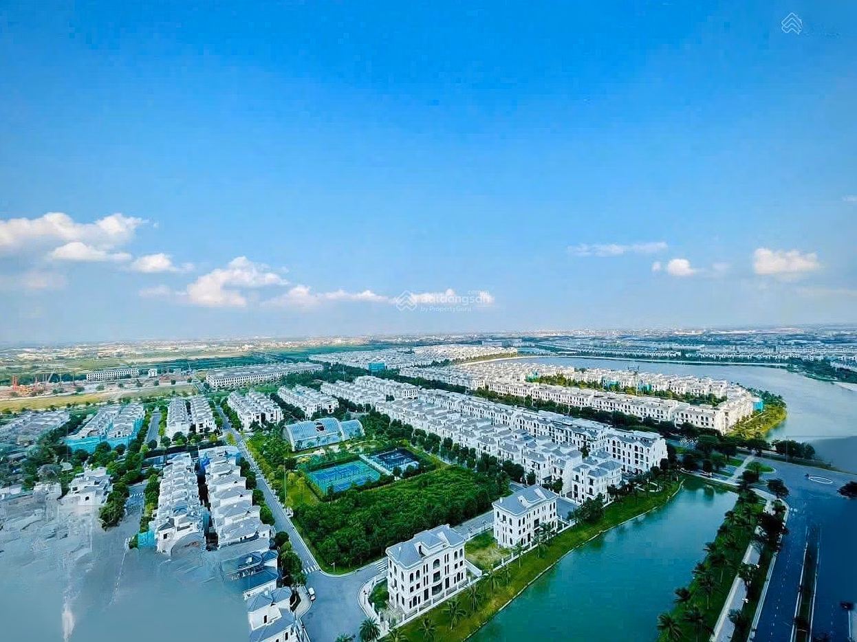 1 bedroom for rent + 1 full set of super nice furniture with sea and lake view = super bargain price of 7.5 million