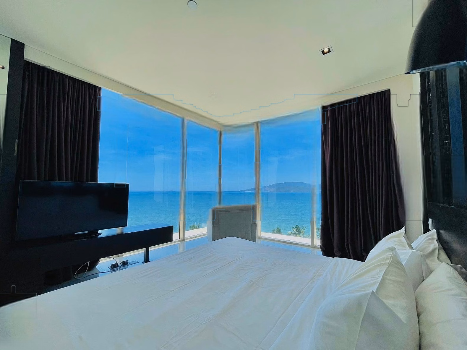 Super Product! 2 Bedroom Corner Apartment with Panoramic Sea View - 158m2 - The Costa Residences