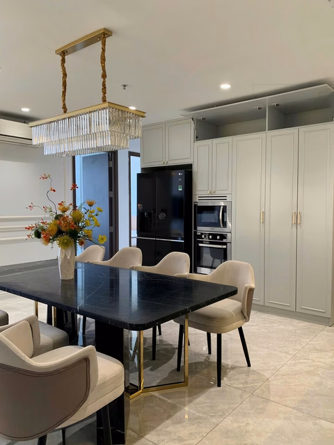 Midtown M8 The Peak for rent, 3 bedrooms, fully furnished, beautiful house, river view. Contact 0907 904 ***