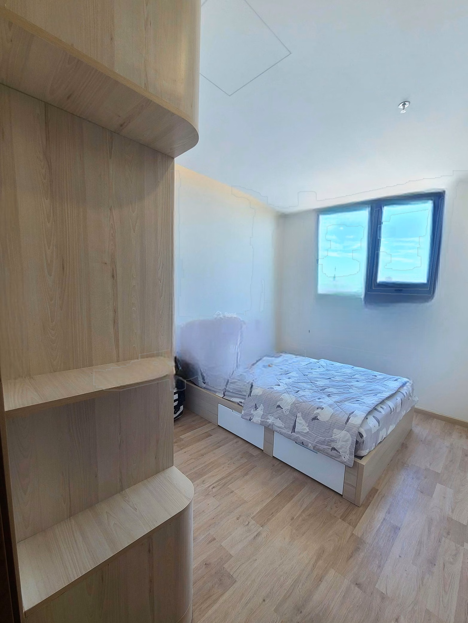 CT1 Luxury Phuoc Long apartment for rent, Area 81m2. 3 bedroom, 2 bathroom apartment, fully furnished with high quality furniture