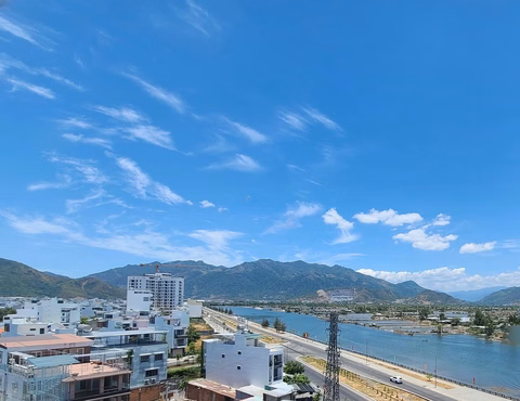 CT1 Luxury Phuoc Long apartment for rent, Area 81m2. 3 bedroom, 2 bathroom apartment, fully furnished with high quality furniture.