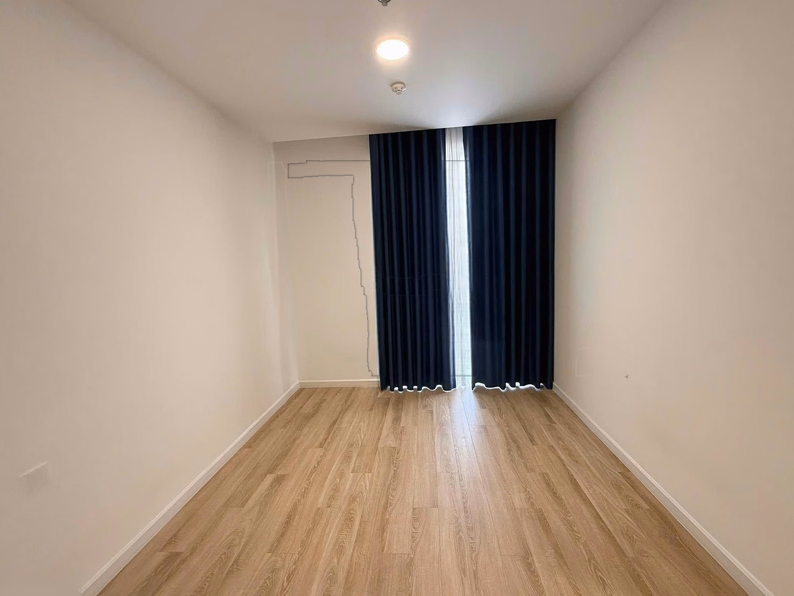 A 3-bedroom, 2-WC 107m2 apartment only 15 million, full 4 daikin air conditioners, good quality 2-layer curtains, super easy-going owner