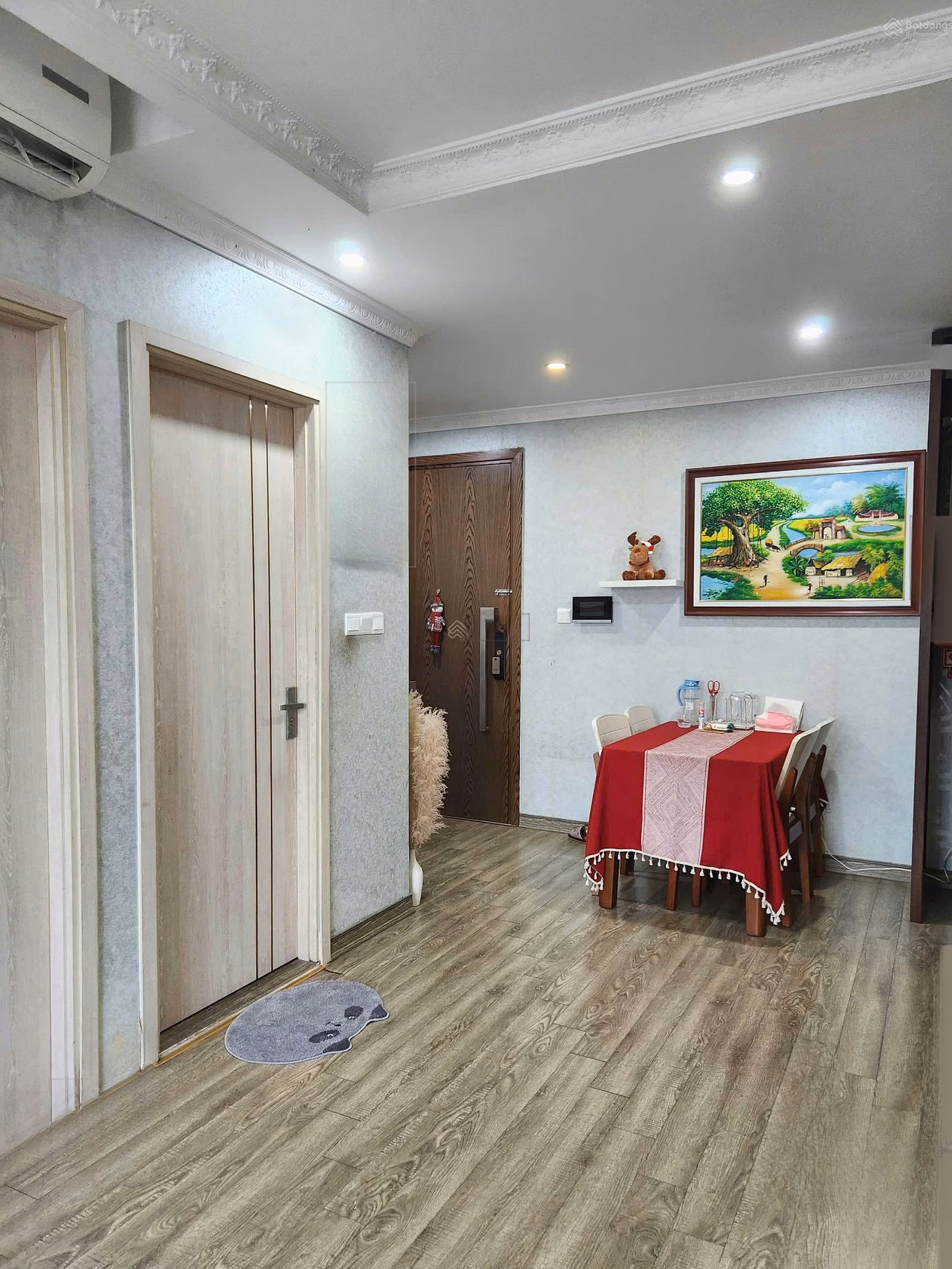With only 13 million/month, you can immediately rent a beautiful 2-bedroom apartment at Seasons Avenue, contact immediately 0965 179 ***