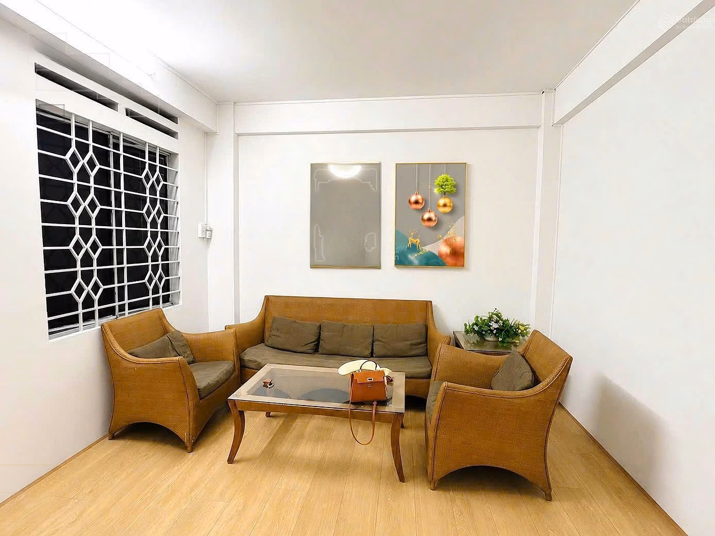 Corner apartment for rent at 7 Nguyen Thien Thuat, western quarter of Nha Trang, area 67m2, price only 9 million/month