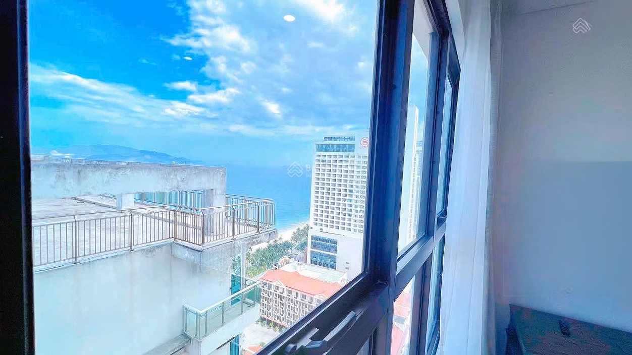 2-bedroom corner apartment in Gold Coast Nha Trang apartment with sea view with Pink Book for Long-term Ownership Price 11 billion