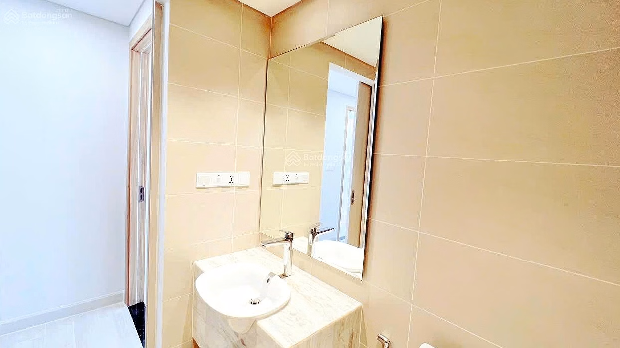 2-bedroom corner apartment in Gold Coast Nha Trang apartment with sea view with Pink Book for Long-term Ownership Price 11 billion