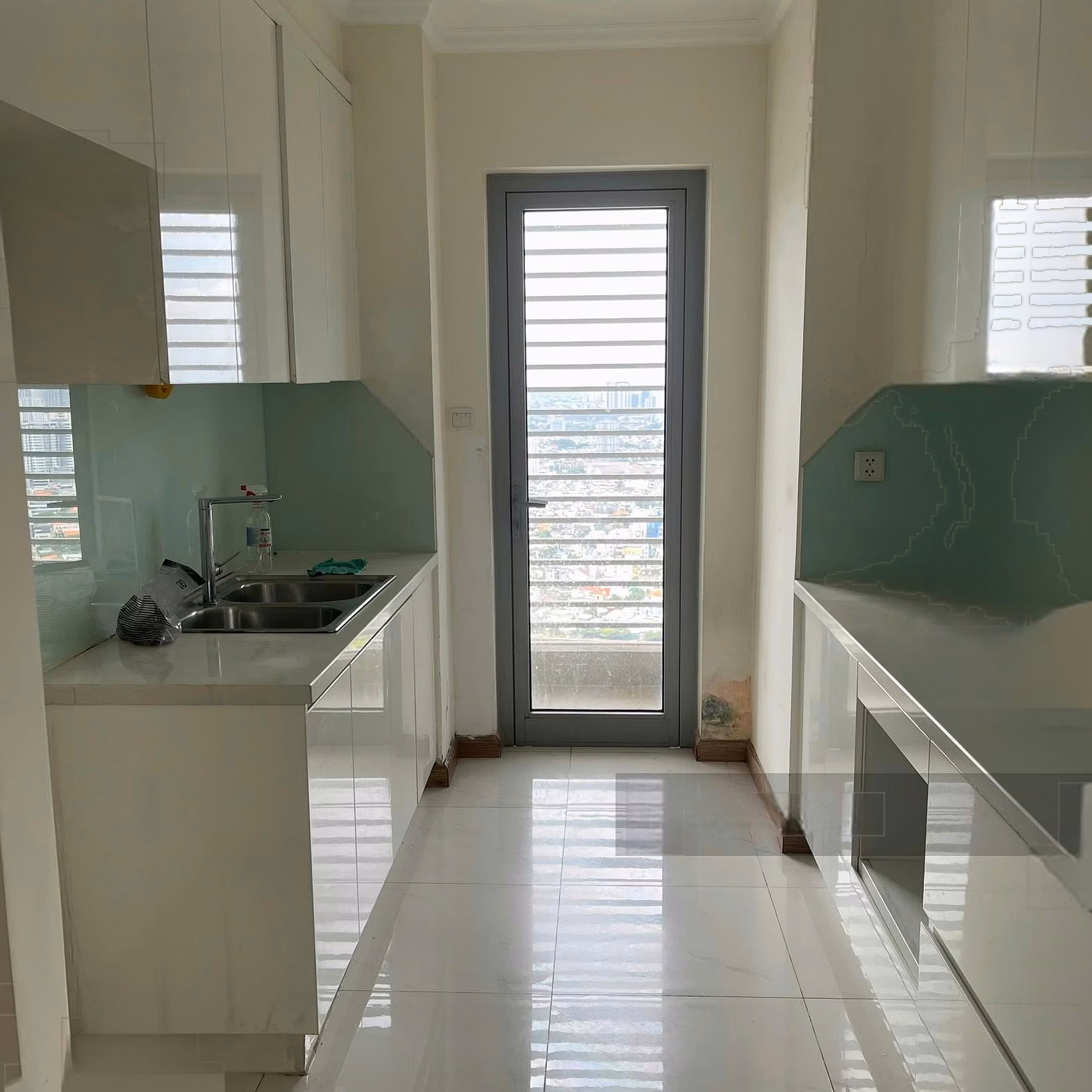 Quick sale 4 bedrooms Landmark 1. Area 155m2, direct view of river, park, available price list only 29.9 billion