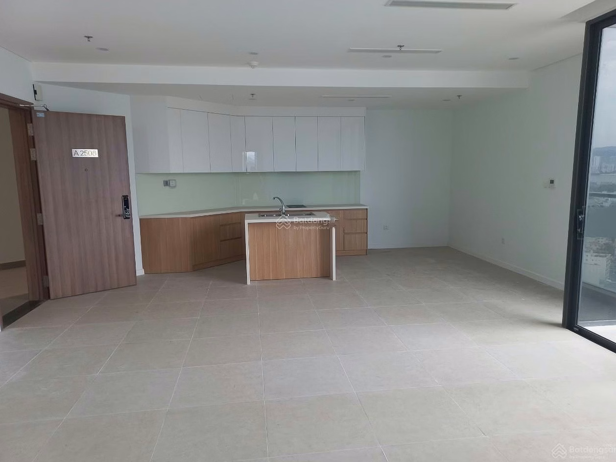 Selling 2 bedroom apartment with Southeast view (cool direction) for 6.7 billion, apartment for rent 0901 383 ***